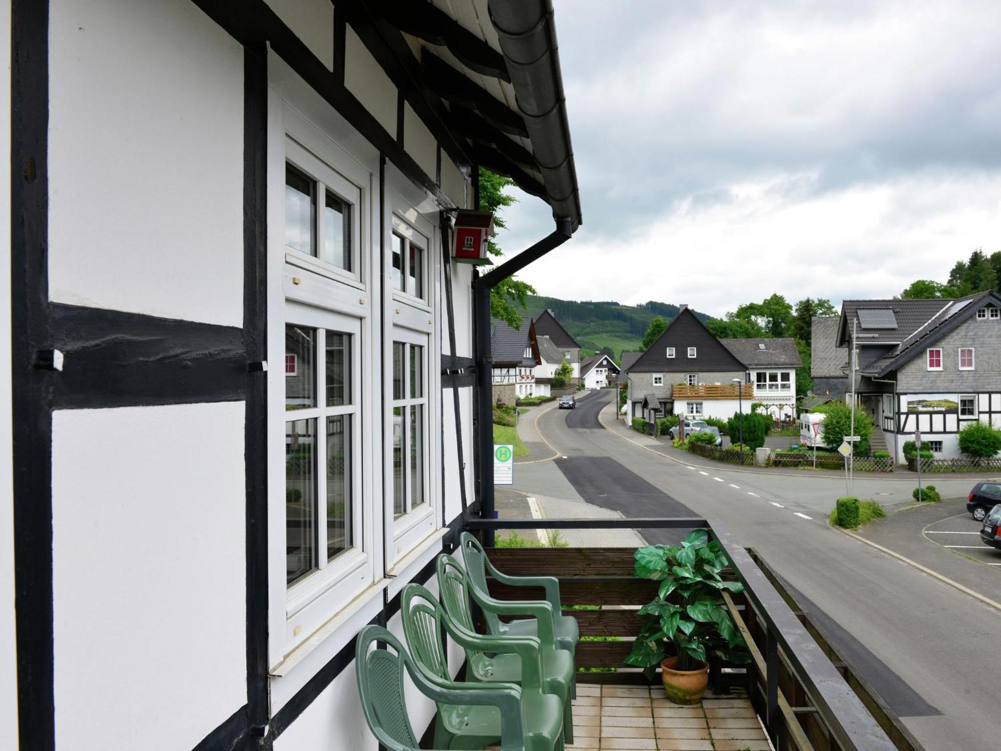 Cozy Holiday Home With Wifi In Hochsauerland Elpe Exteriör bild